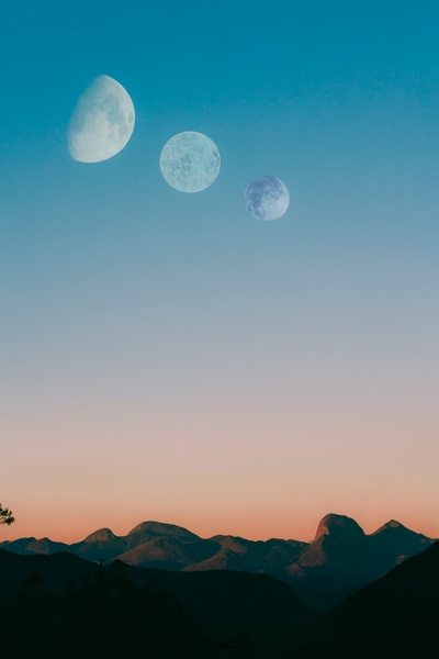 I Was Suddenly Transferred To Another Universe But I Will Live My Own Way